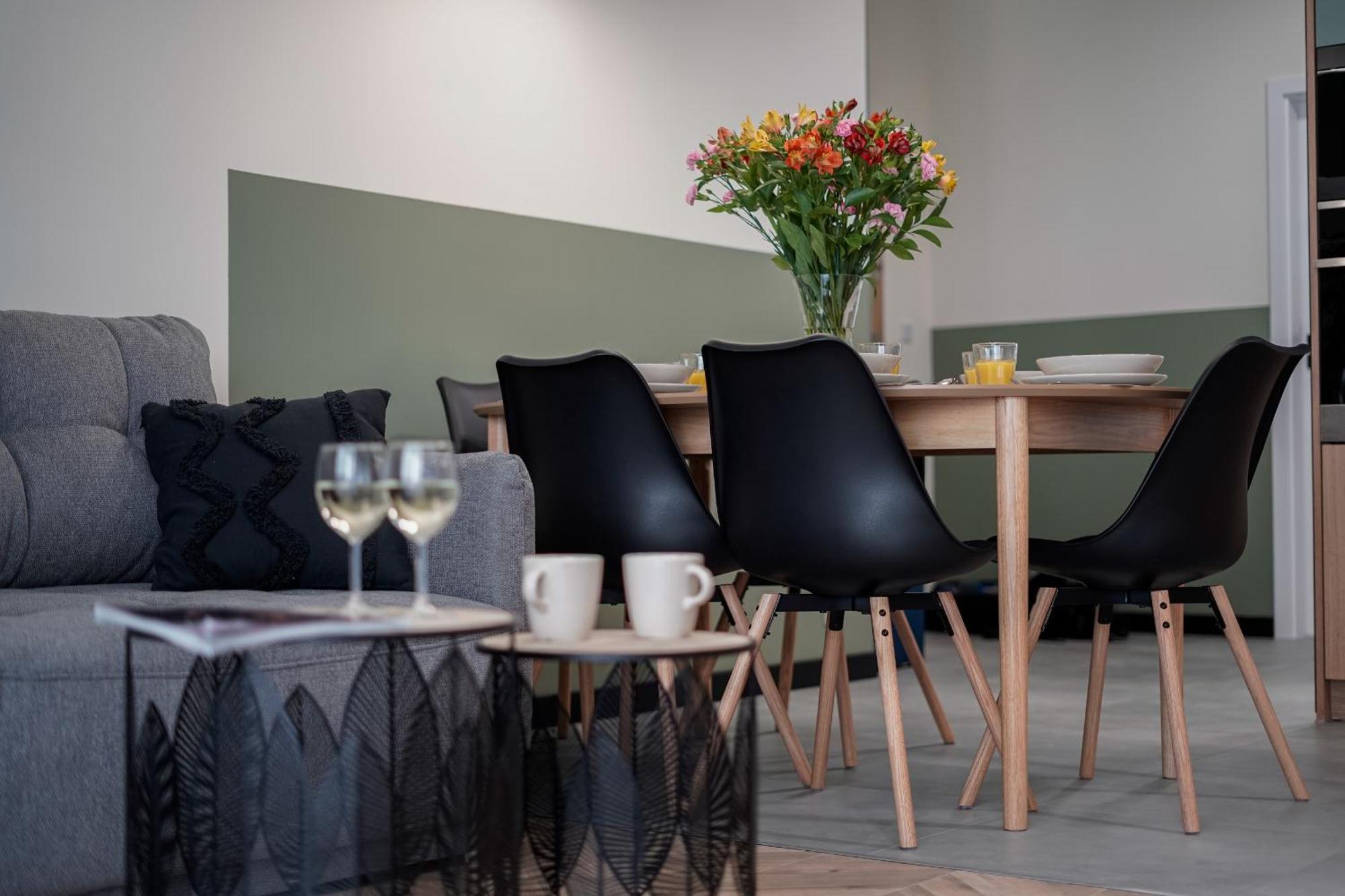 Saska Park Apartments كراكوفيا المظهر الخارجي الصورة