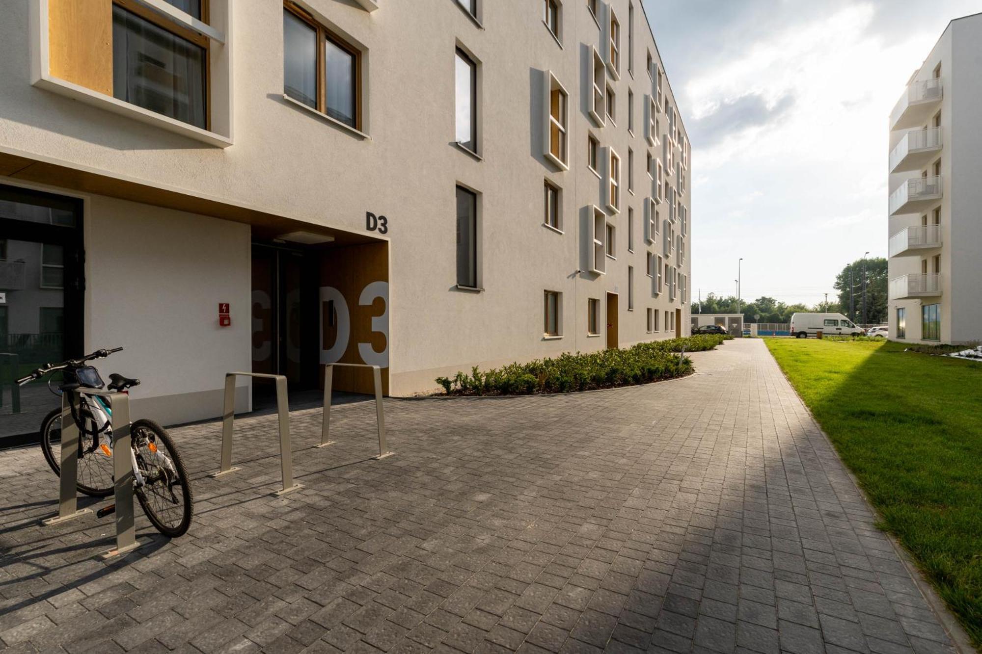 Saska Park Apartments كراكوفيا المظهر الخارجي الصورة